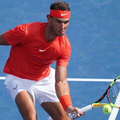 Nadal vuelve al cemento