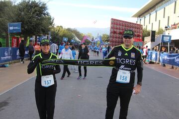 Monterrey vivió una fiesta importante con el Maratón Powerade, donde decenas de corredores desafiaron al frío para cumplir esta meta.