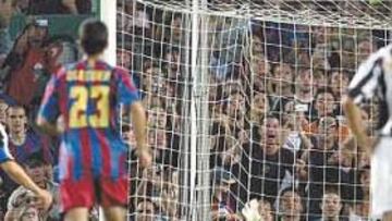 <b>EL PRIMERO. </b>Del Piero abrió el marcador de penalti al superar a Valdés.
