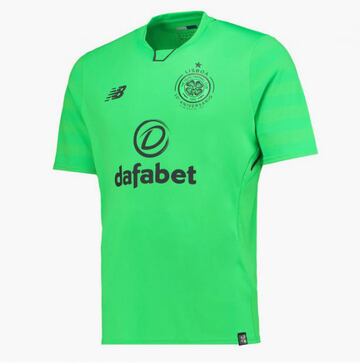 La tercera camiseta del equipo de la temporada 2017-2018.
El verde intenso de la playera la coloca dentro de las más feas del mundo.