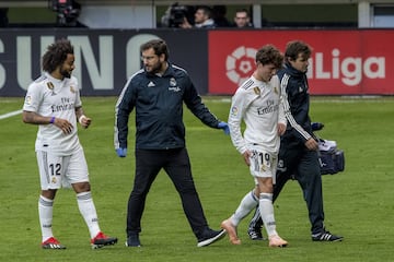 En el inicio de la jugada del 2-0. Odriozola pierde la pugna por el balón Cucurella y el lateral madridista se lesiona siendo sustituido por Dani Carvajal