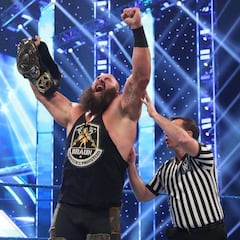 Strowman destrona a Nakamura