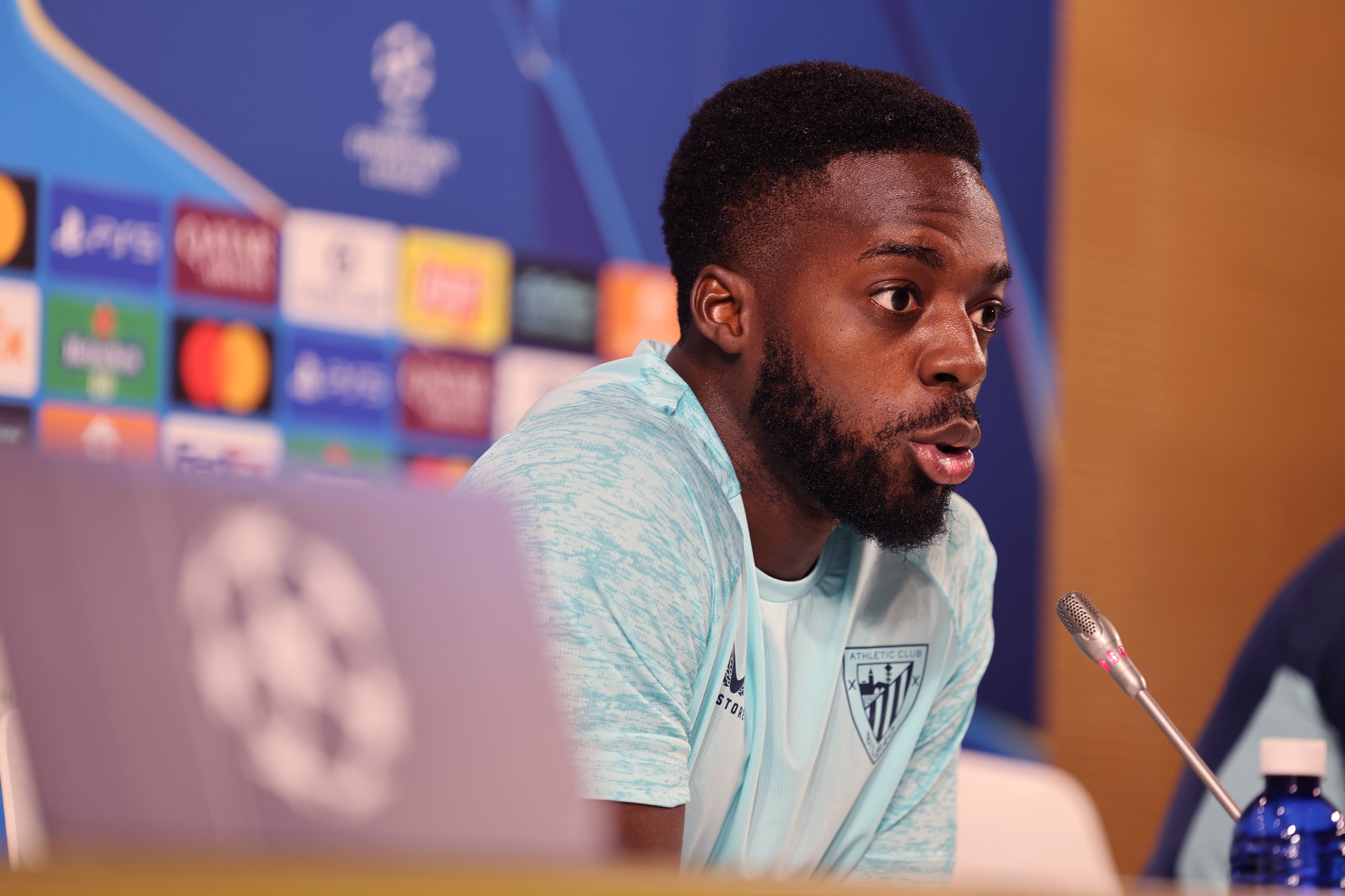 Iñaki Williams: “La pena es no poder debutar en Champions con Nico”