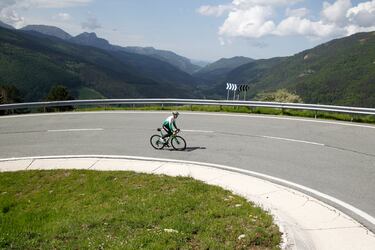 Los entrenos navarros: Indurain, pese a los a?os, va rpido...