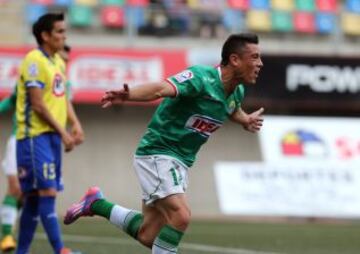 Audax Italiano goleó a la Universidad de Concepción y aún sueña con clasificar a la liguilla.