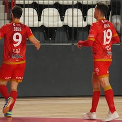 Un solitario gol de Solano mantiene segundo al Cartagena