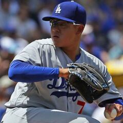 Julio Urías progresa adecuadamente en los Dodgers
