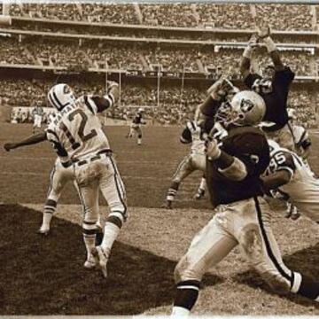 Joe Namath, QB estrella del momento en los Jets, genio y figura.