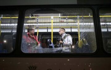 Un autobús de la organización de los Juegos de Río para el traslado de periodistas y voluntarios entre sedes olímpicas fue tiroteado.