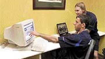 Maxi y Adrián están a gusto pero tienen la patria querida metida en la cabeza.