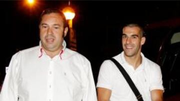 Negredo amplía su contrato con el Sevilla hasta 2016