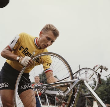 Anquetil ha disputado durante su carrera profesional dos Vueltas a España. En la de 1962 abandonó y al año siguiente consiguió proclamarse campeón.