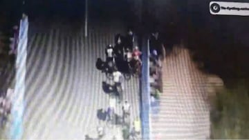 El ciclista belga del Trek-Segafredo Edward Theuns mostró en su cuenta de Twitter que Caleb Ewan y un ciclista del Sky le cerraron cuando se disponía a lanzar el sprint en la cuarta etapa del Tour Down Under.