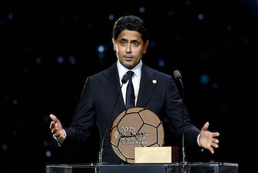 Los parisinos reciben el galardón a mejor colectivo en el Balón de Oro, en una temporada en la que logró un Triplete histórico, incluida la Champions.