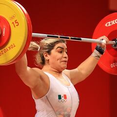 Las imágenes del bronce de Aremi Fuentes