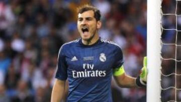 En su último derbi Casillas levantó la Décima.