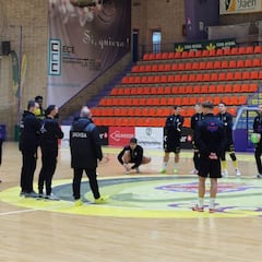 El Jaén califica de "inviable" jugar 9 partidos en 21 días