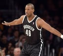 Collins debuta con los Nets y es el primer gay en jugar en la NBA