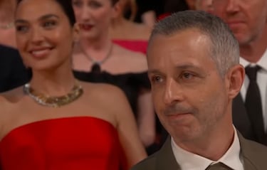 Graban la reacción de este actor cuando se da cuenta de que un compañero de rodaje le ha arrebatado el Oscar delante de las narices