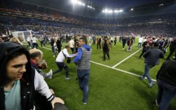 Los incidentes sucedieron antes del comenzar el partido.