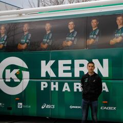 Mikel Nieve: “Espero transmitir todo lo aprendido a los ciclistas”