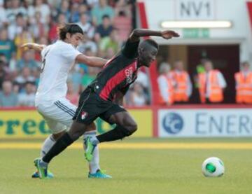 Khedira comete falta sobre Mohamed Coulibaly.