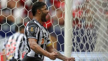 El Galo venció a Flamengo tras un 2-2 en los 90 minutos y una tanda de penales de 24 lanzamientos. El zaguero uruguayo vivió una tarde negra.