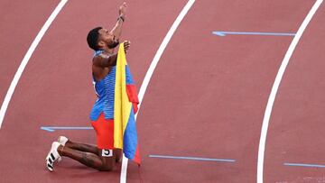 Anthony Zambrano hizo historia tras ganar la medalla de plata en 400 metros en los Juegos Ol&iacute;mpicos de Tokio 2020. Hizo una dedicatoria a su madre.