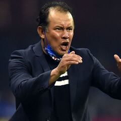 Rota la malaria, Reynoso quiere hacer de Cruz Azul un equipo de época