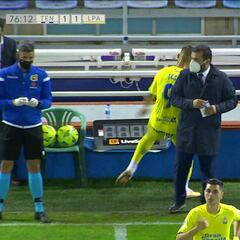 El gran enfado de Jesé al ser cambiado en el Tenerife-Las Palmas