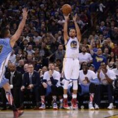 Curry, a por su propio récord: lleva ritmo de ¡426 triples!