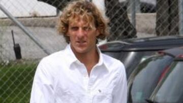 El agente de Forlán niega el acuerdo con el Besiktas