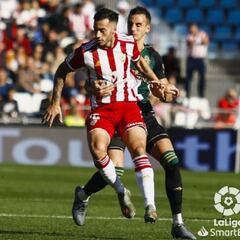El Almería se estrella ante una brillante Ponferradina