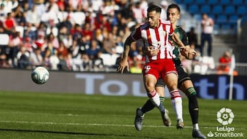 El Almería se estrella ante una brillante Ponferradina