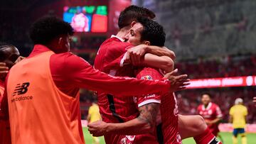 Así fue el penal de Sebastián Cáceres en la Bombonera