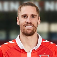 Albentosa: "Soy mejor futbolista que cuando jugaba en LaLiga"