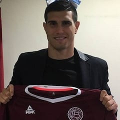 Leganés y Lanús hacen oficial la salida de Ezequiel Muñoz