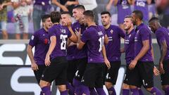 La Fiorentina celebra uno de sus goles ante el Spal.