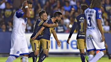 El defensa de los universitarios termin&oacute; realizando una chilena dentro del &aacute;rea para hacer el gol con el que los felinos rescataron un punto de su visita a Celaya.