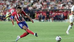 Nahuel Molina anota su gol en Vallecas.