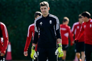 19/03/23
ENTRENAMIENTO 
GRANADA  Raul Fernandez