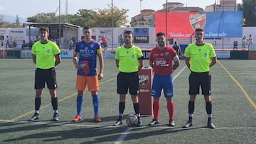 Imagen del partido entre el Torre del Mar y el Atlético Porcuna