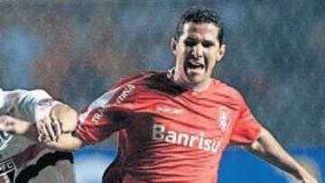 <b>FUERTE. </b>Eller es un central muy físico y contundente.