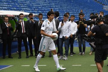 Jesús Vallejo presenta a su novia, María Delgado, en Instagram