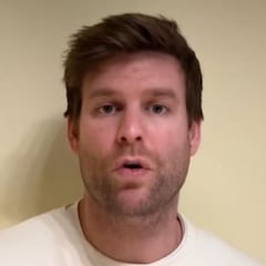 Alexandre Olmos, médico epigenista: “Si cenas alguno de estos tres alimentos antes de dormir, tu cuerpo se estresa y no se regenera”