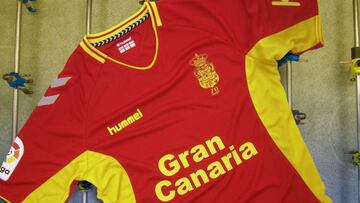Las Palmas saca la roja como segunda equipación