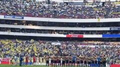 Minuto de silencio en el América-Pumas por atentados