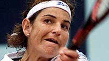 <b>SIN PALIATIVOS.</B> Arantxa Sánchez Vicario, 13ª cabeza de serie que el miércoles eliminó a su compatriota Conchita Martínez, no pudo hacer nada ante Nathalie Dechy, que se impuso por 7-6 (7-4) y 6-3.