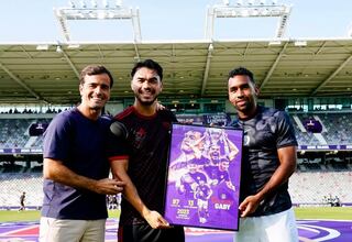 Suazo se reencontró con el Toulouse y esto pasó antes del partido