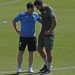Borja Iglesias: "Para jugar no, estoy ya para marcar goles"